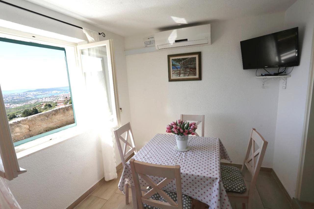 Holiday Home Miklica Klis Eksteriør bilde