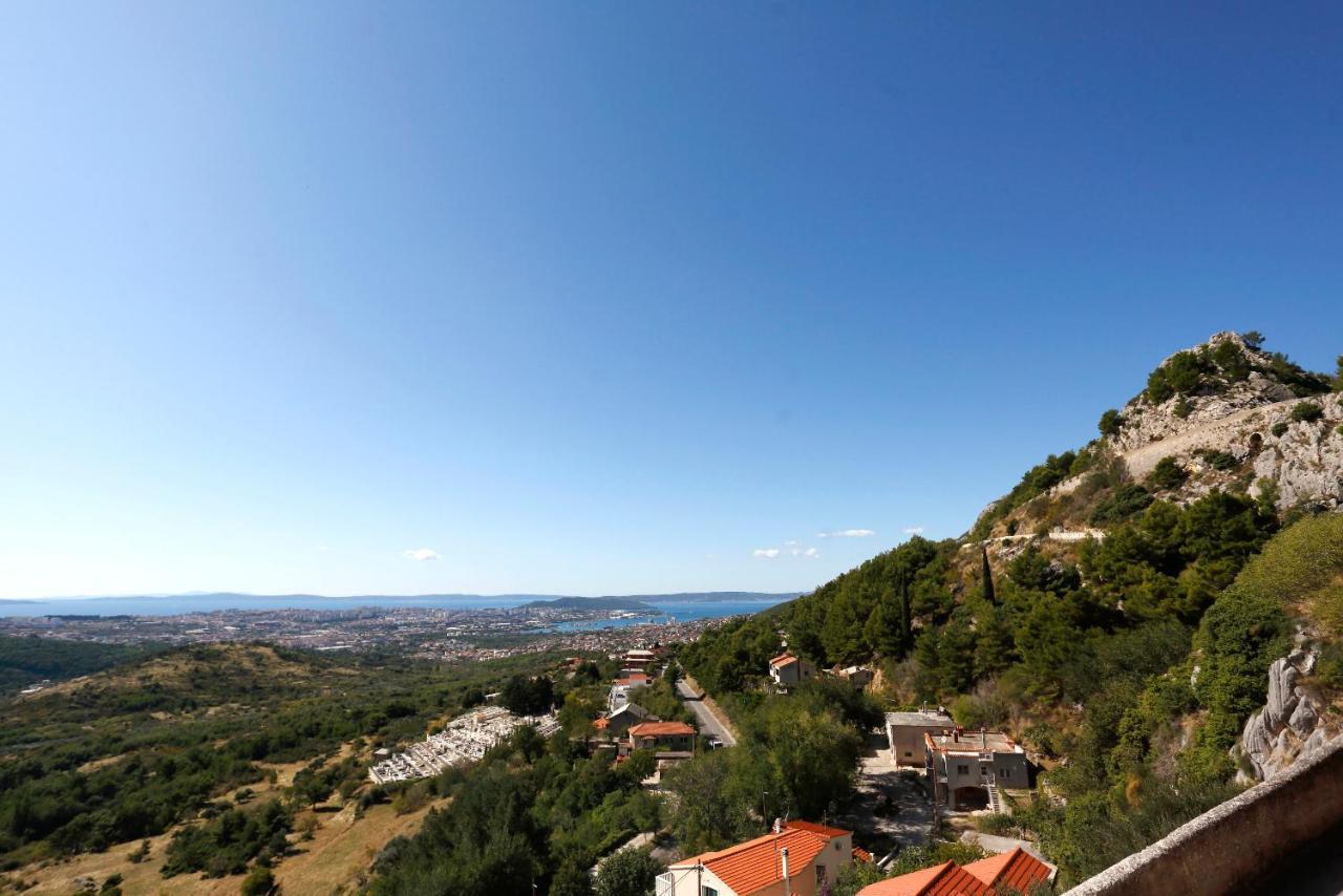 Holiday Home Miklica Klis Eksteriør bilde