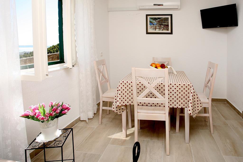 Holiday Home Miklica Klis Eksteriør bilde